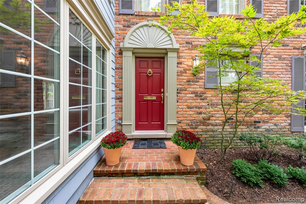 194 Charlevoix Avenue, Grosse Pointe Farms, MI 48236 — Photo 6