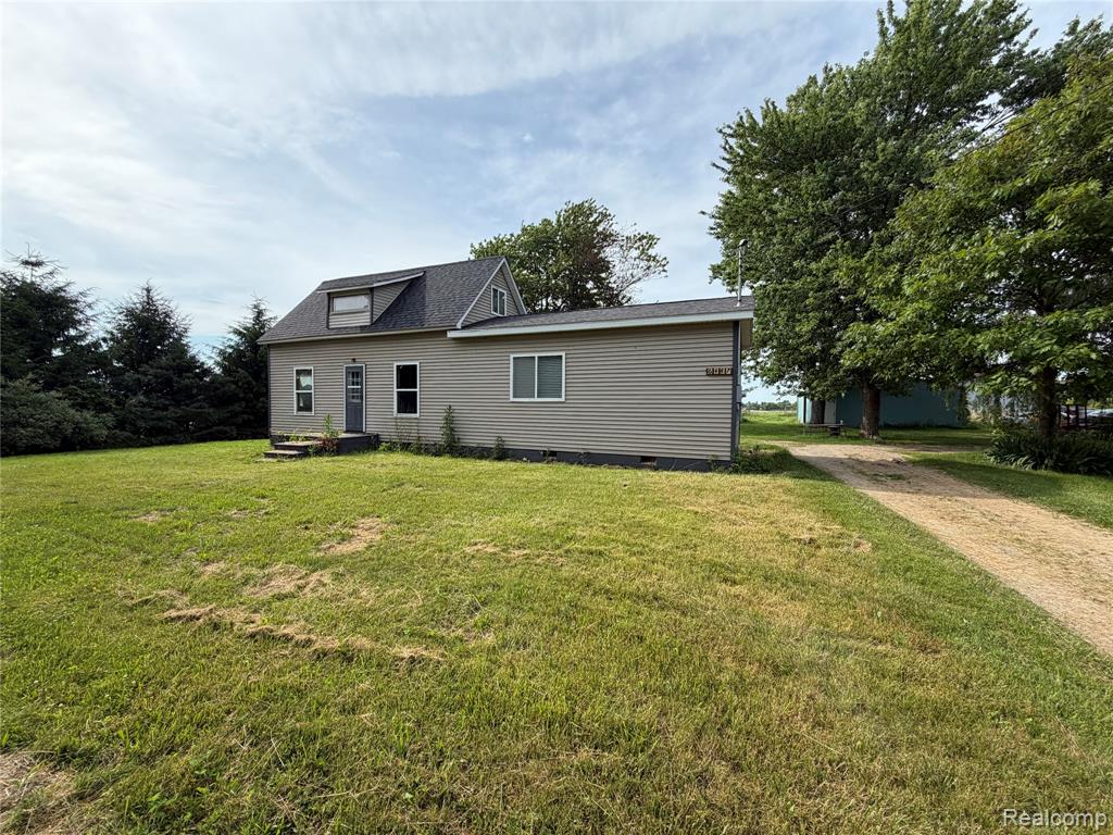 6447 Peck Road, Brown, MI 48416