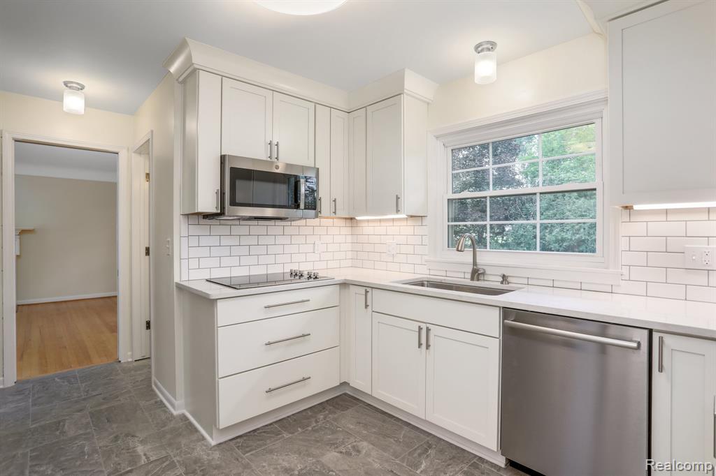 4259 WENDELL Road, West Bloomfield, MI 48323 — Photo 10