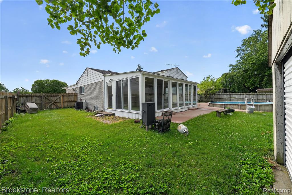 39795 Waldorf Drive, Clinton Twp, MI 48038 — Photo 43