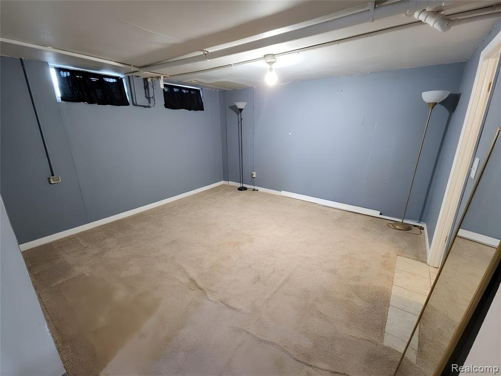 9921 Middlebelt Road, 32, Livonia, MI 48150 — Photo 10