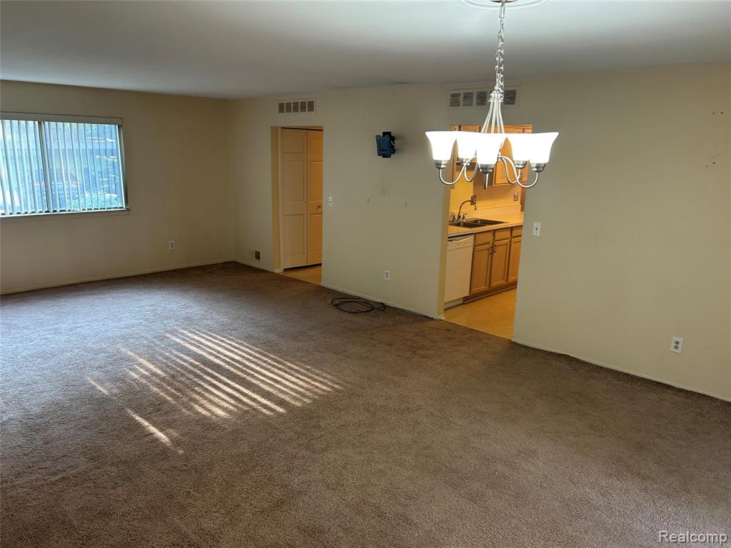 26889 Farmbrook Villa Drive, Southfield, MI 48034 — Photo 21