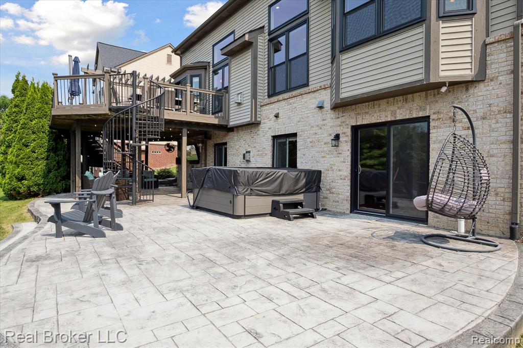 8567 Hummingbird, Commerce Twp, MI 48382 — Photo 48