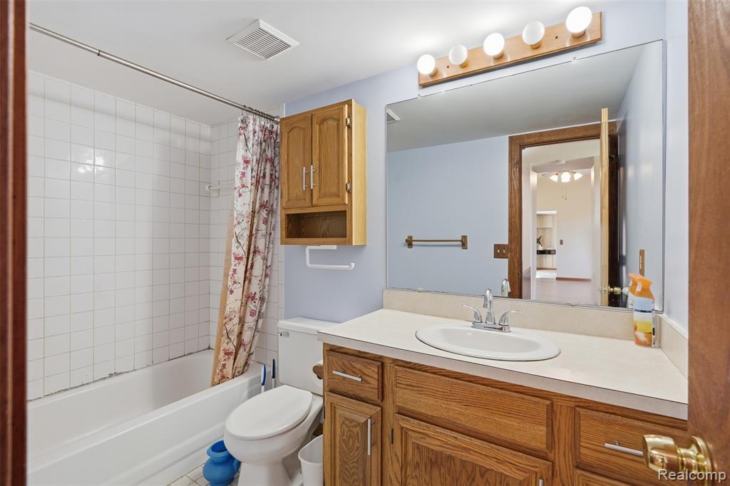 5634 Chicago Road, Warren, MI 48092 — Photo 13