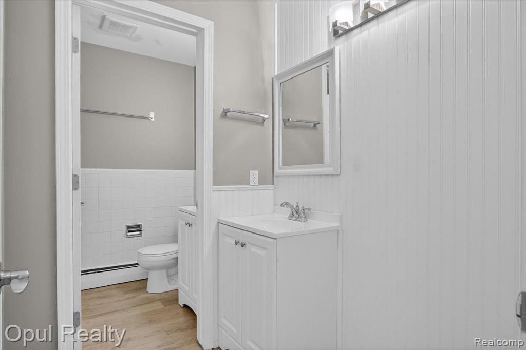 1237 Island Drive, 203, Ann Arbor, MI 48105 — Photo 21