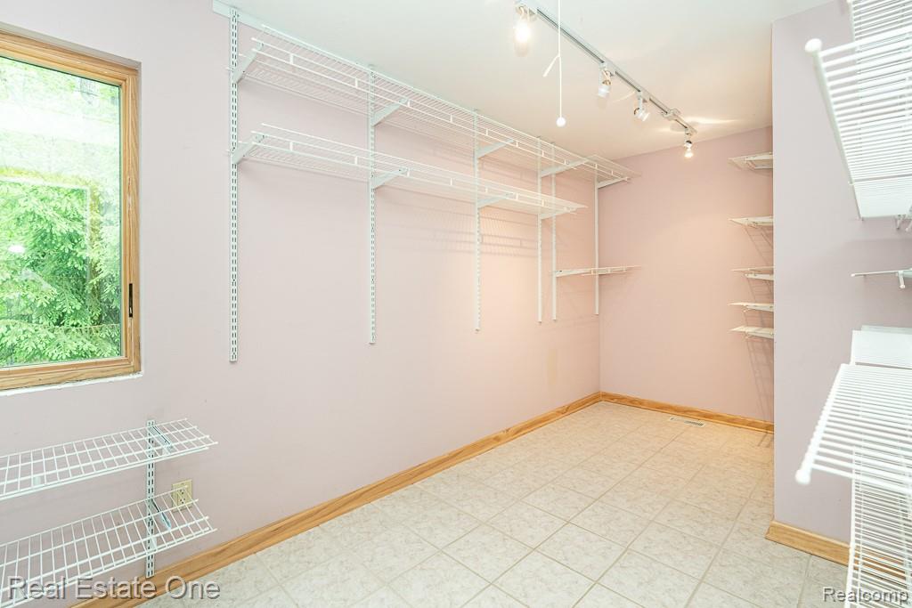 2670 Spring Grove Drive, Brighton, MI 48114 — Photo 30