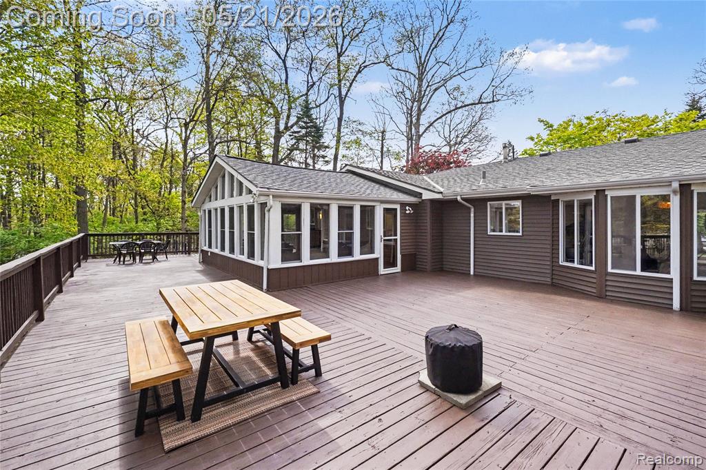406 Fairwood Road, Pinckney, MI 48169 — Photo 19
