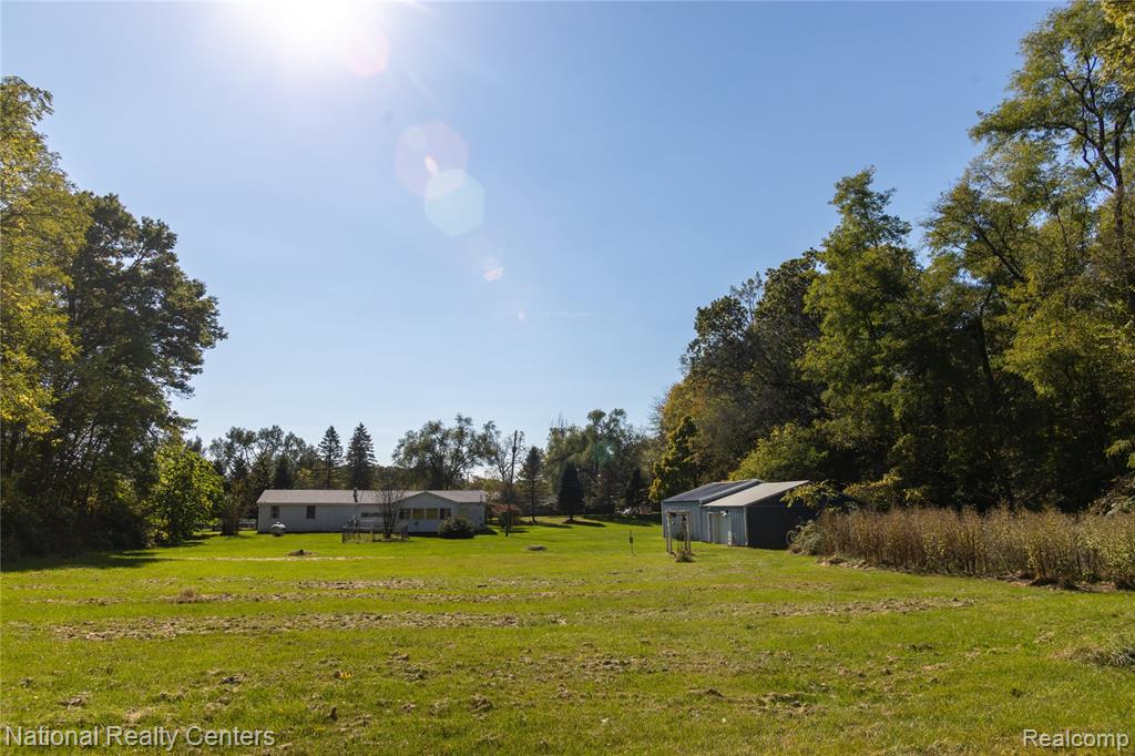21106 Spears Road, Pinckney, MI 48169 — Photo 11