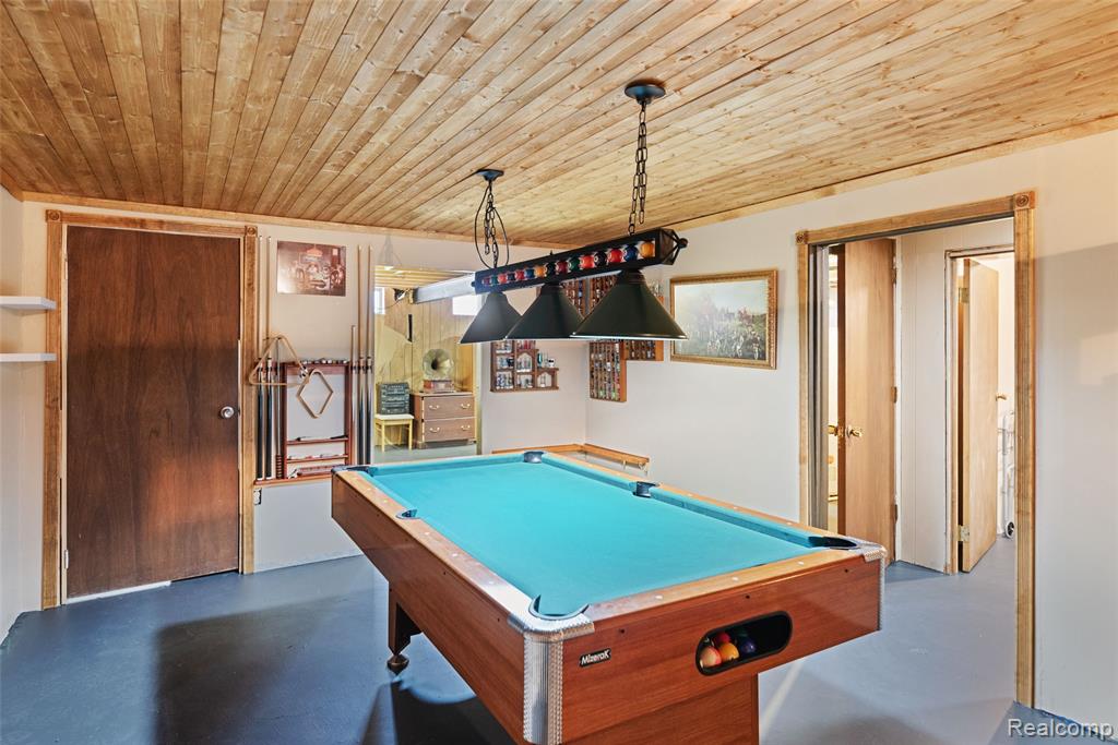 608 Autumn Drive, Flushing, MI 48433 — Photo 23