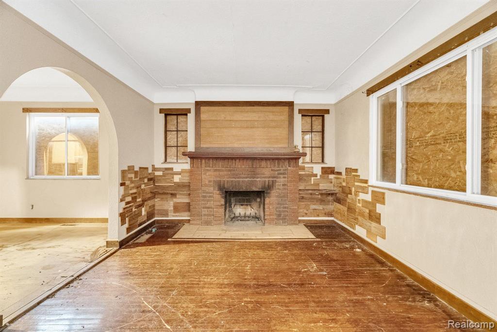 9935 BALFOUR Road, Detroit, MI 48224 — Photo 8