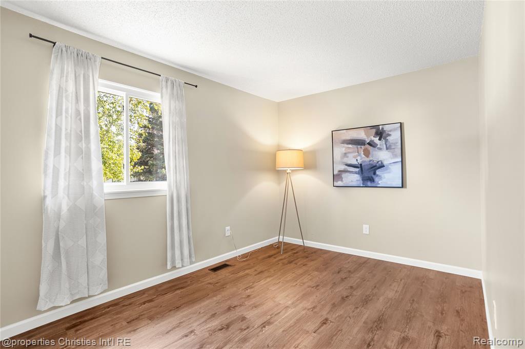 61374 Dean Drive, South Lyon, MI 48178 — Photo 11