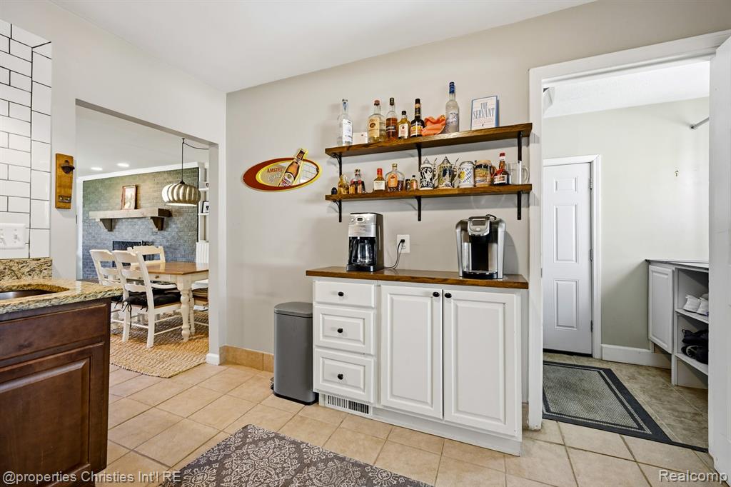 9034 Elmhurst Avenue, Plymouth, MI 48170 — Photo 14