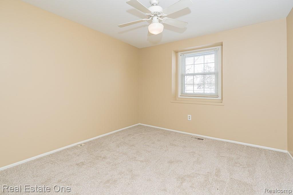 5075 Buckingham Drive, Troy, MI 48098 — Photo 25