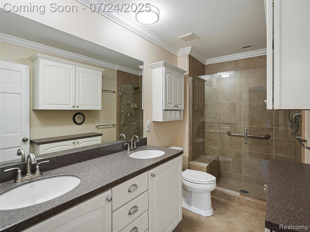 320 James Circle, Royal Oak, MI 48067 — Photo 13