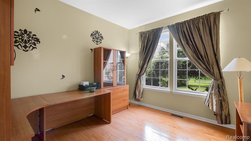 7164 MILLROCK Avenue, Shelby Twp, MI 48317 — Photo 35