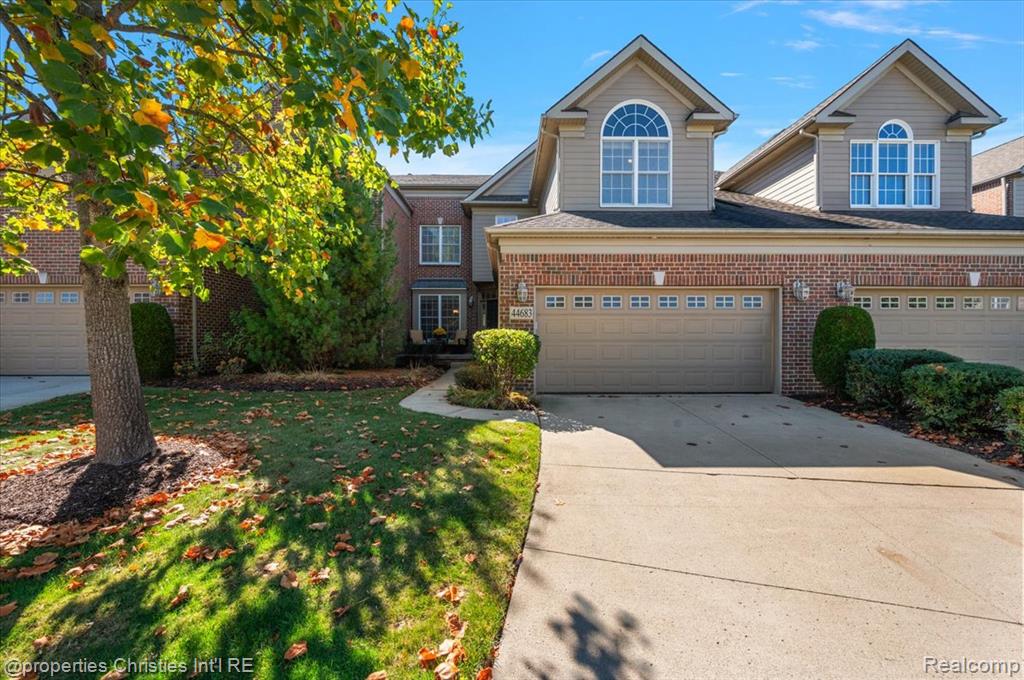 44683 Broadmoor Circle N - Photo 2