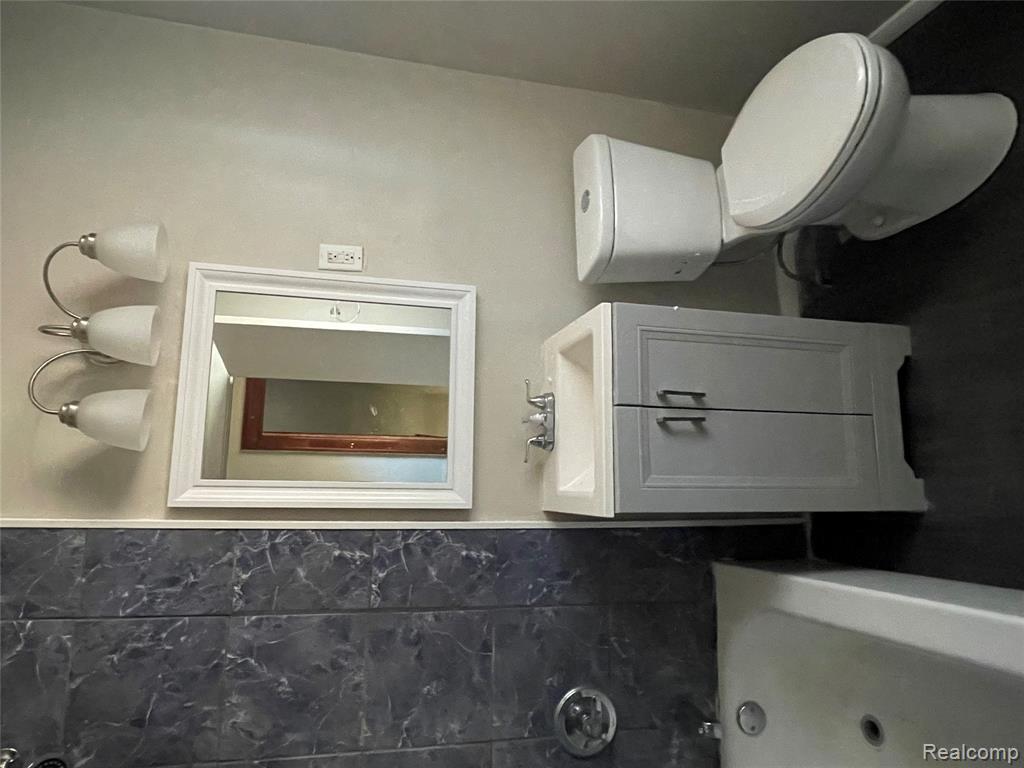 5105 Grayton Street, Detroit, MI 48224 — Photo 25