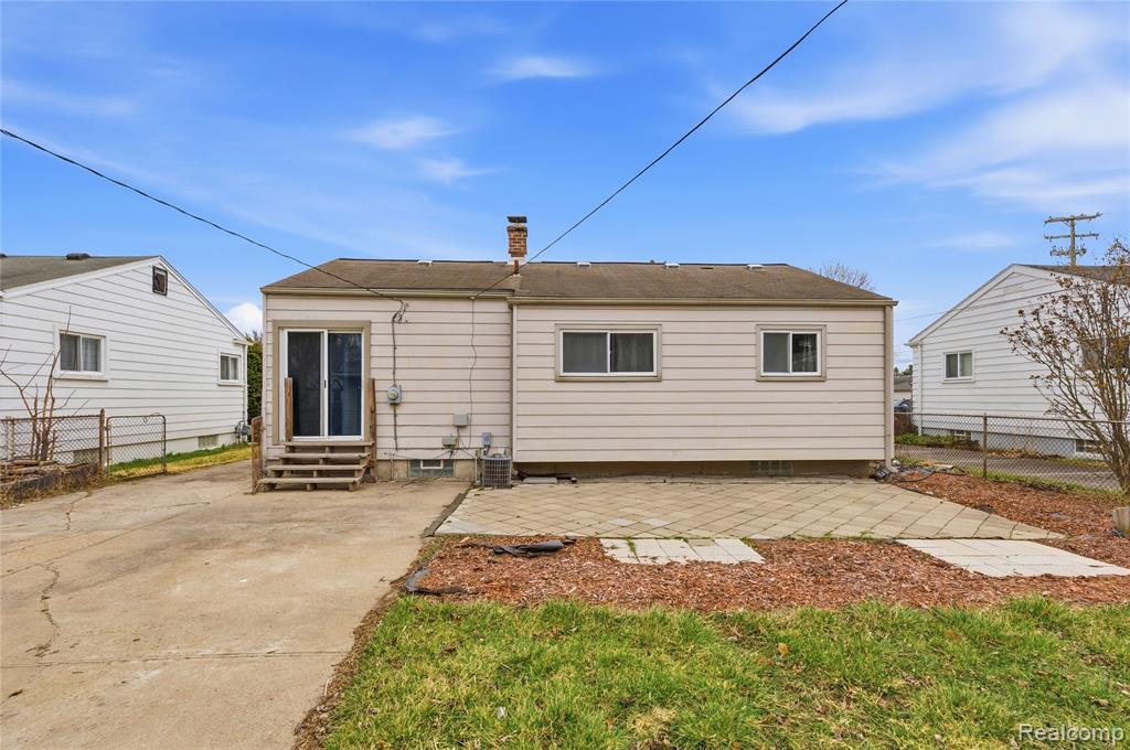 6457 Deering Street, Garden City, MI — Photo 30