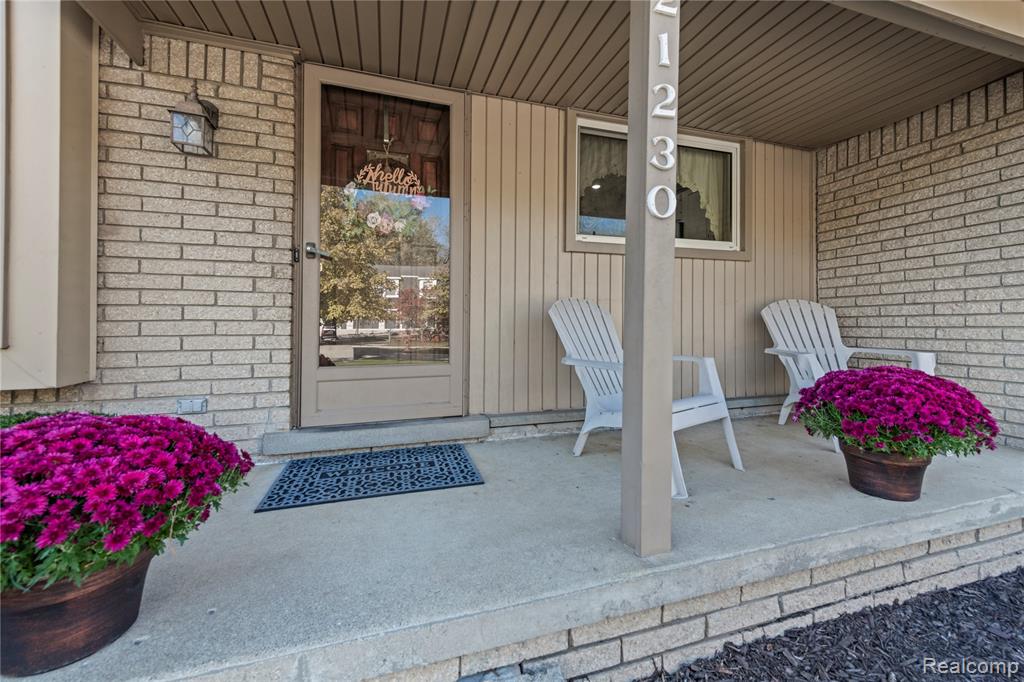 21230 Mayfair Street, Woodhaven, MI 48183 — Photo 6