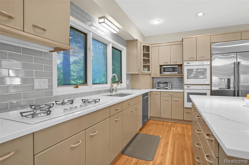 5575 Forman Drive, Bloomfield Hills, MI 48301 — Photo 19
