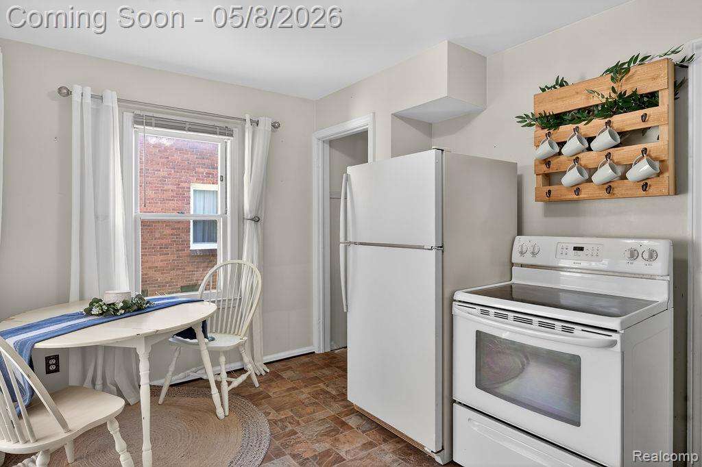 224 S Josephine Avenue, Pontiac, MI 48341 — Photo 17