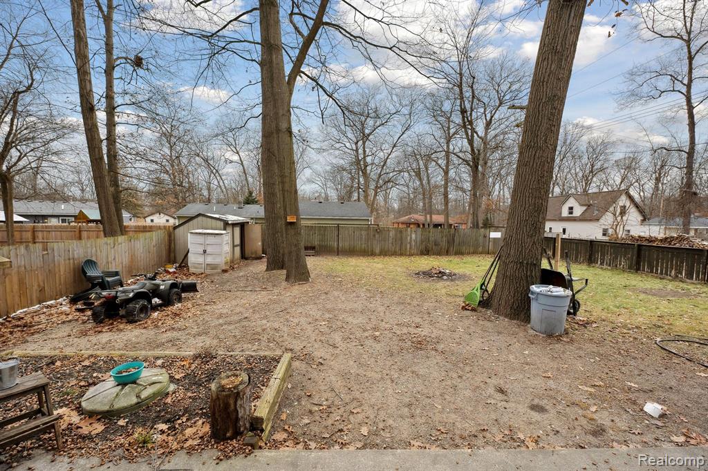 6491 WOODLAND Road, Whitmore Lake, MI 48189 — Photo 32