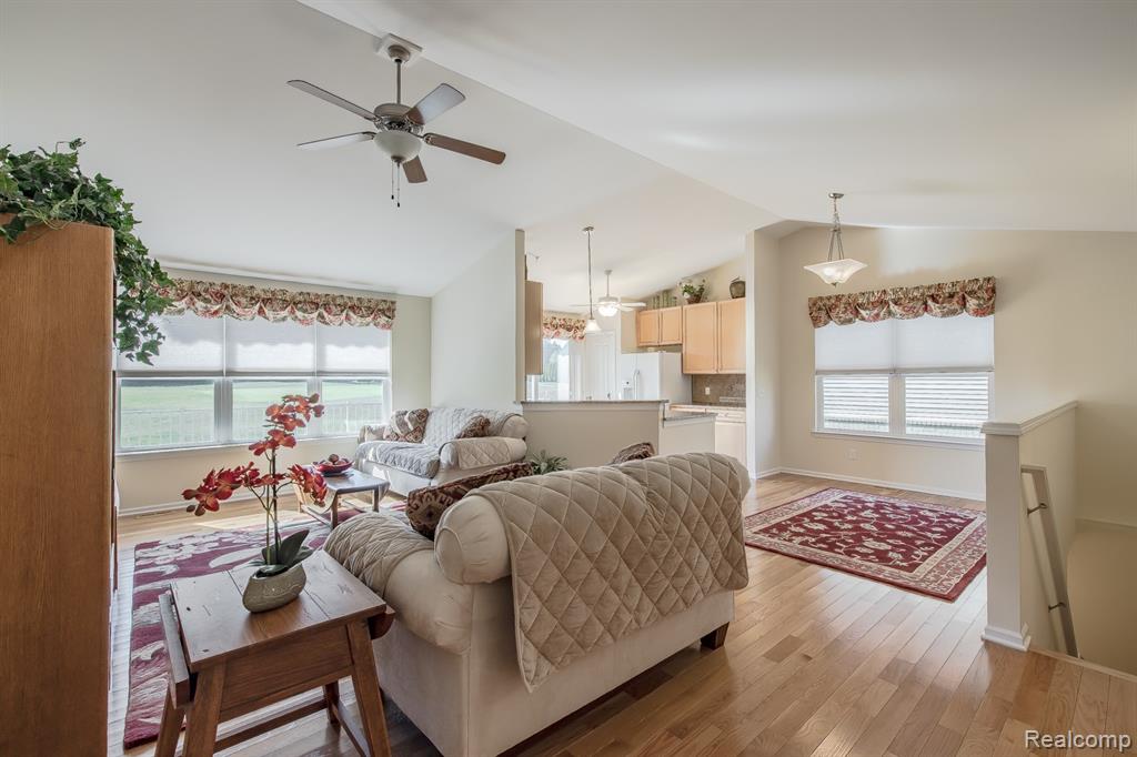 5985 Baypointe Boulevard, Clarkston, MI — Photo 14