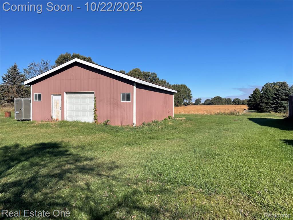 6335 Tubspring Road, Almont, MI 48003 — Photo 23