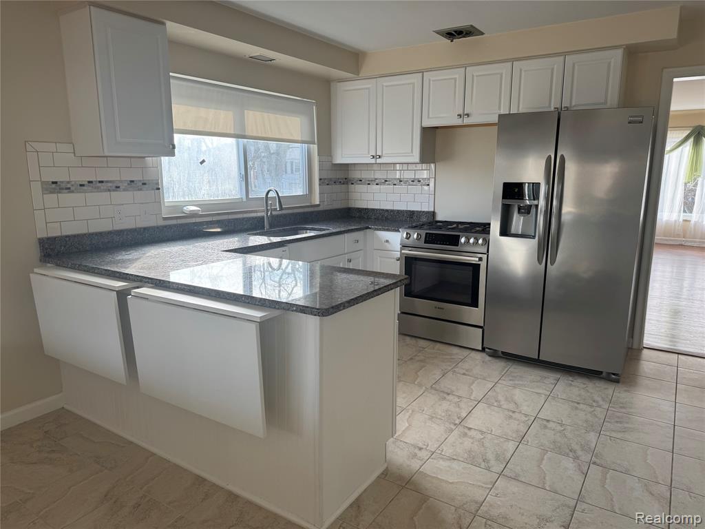 734 Harcourt Road, Grosse Pointe Park, MI 48230 — Photo 9