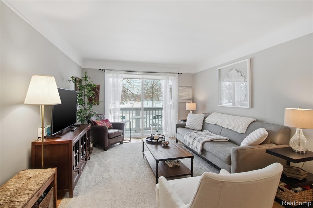 401 N Eton Street, 105, Birmingham, MI 48009 — Photo 2