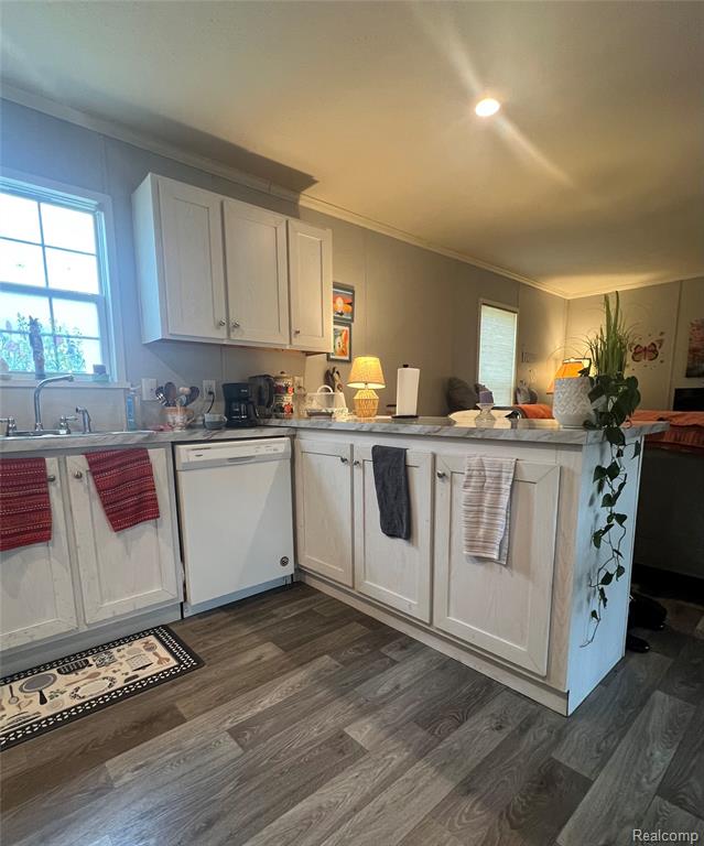 52930 Van Buren Court, Chesterfield, MI — Photo 5