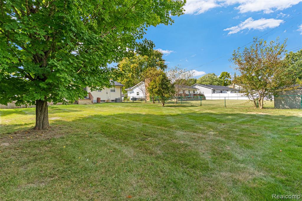 5236 Old Franklin Road, Grand Blanc, MI 48439 — Photo 31