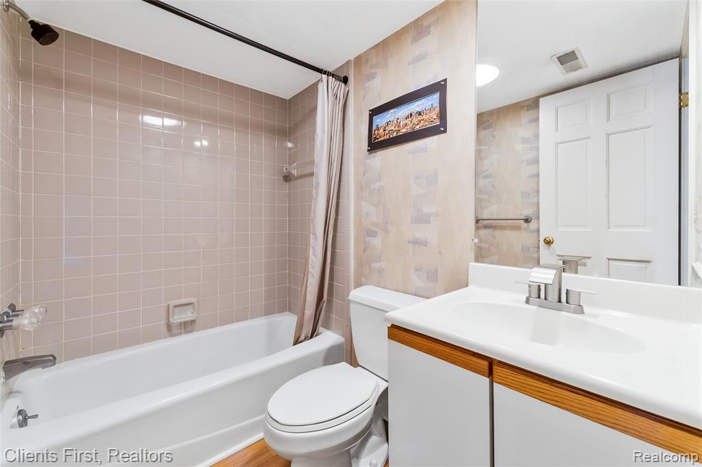 3414 Breckland Court, Ann Arbor, MI 48108 — Photo 25
