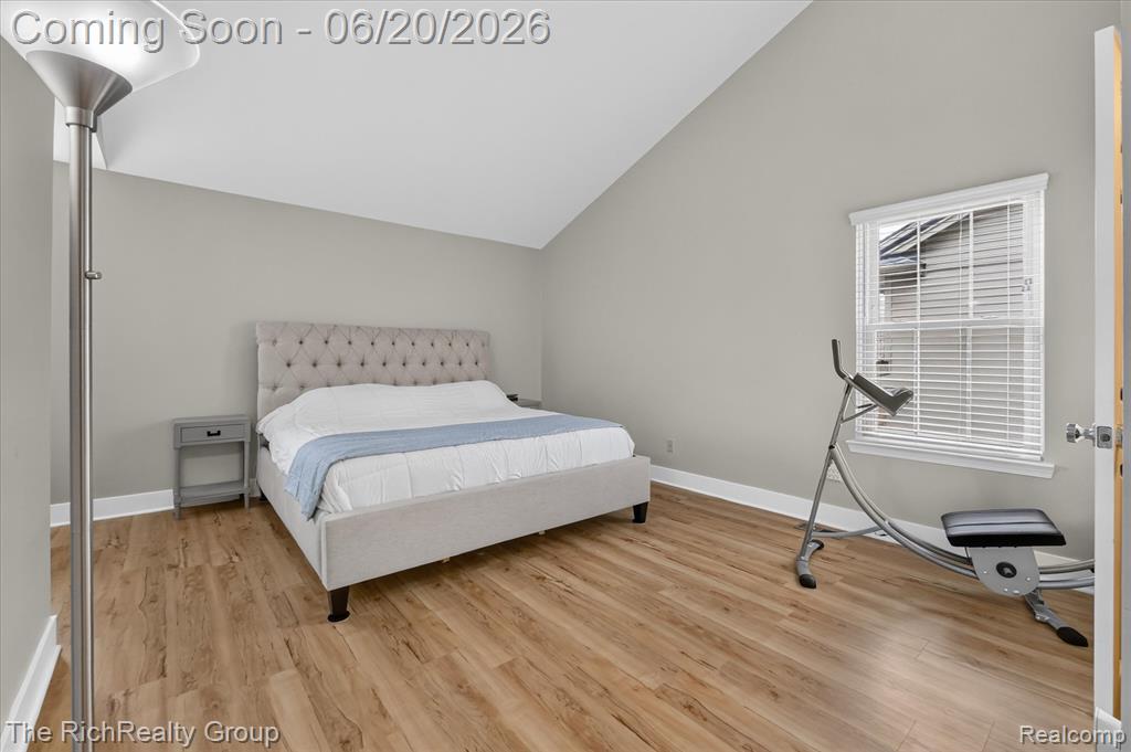 47185 Scarlet Drive S, Novi, MI — Photo 23