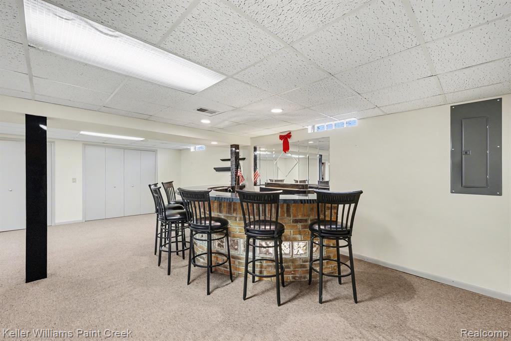 422 Parkland Court, Rochester Hills, MI 48307 — Photo 14