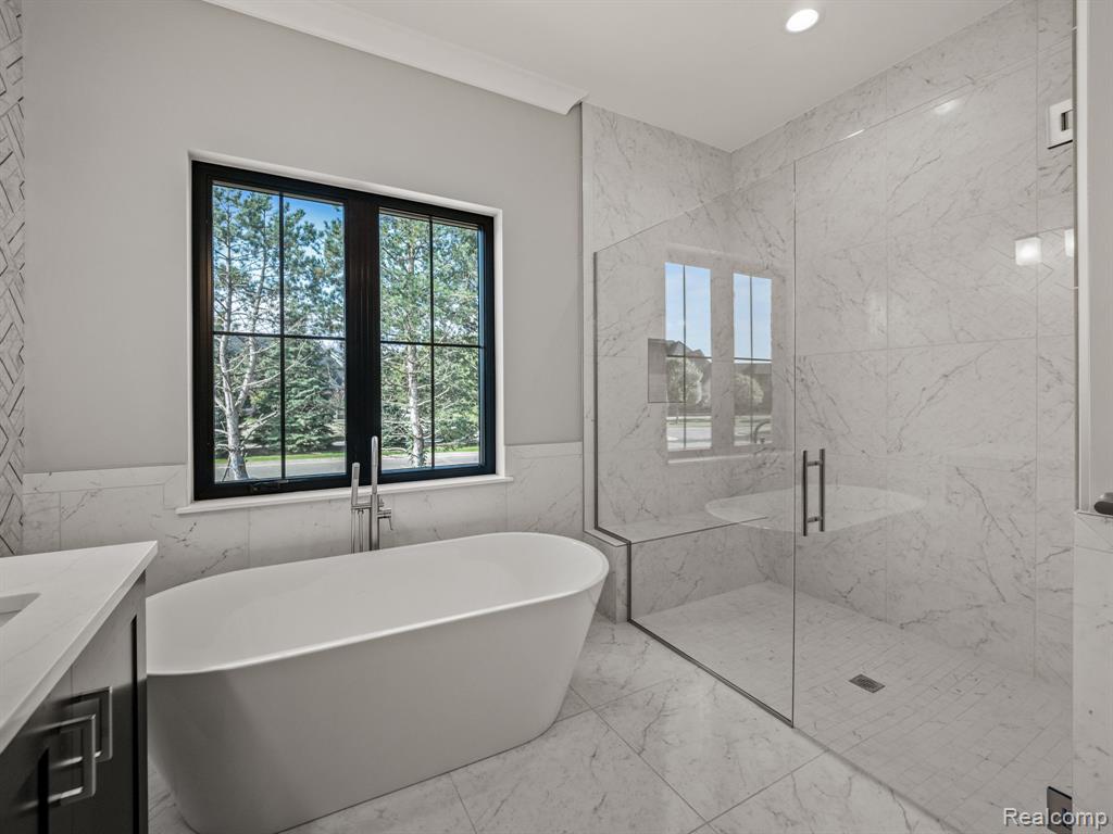 2706 Heights View Court, Rochester, MI 48306 — Photo 22