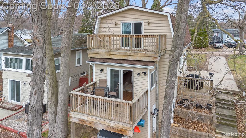 9473 Huron, Pinckney, MI 48169 — Photo 2