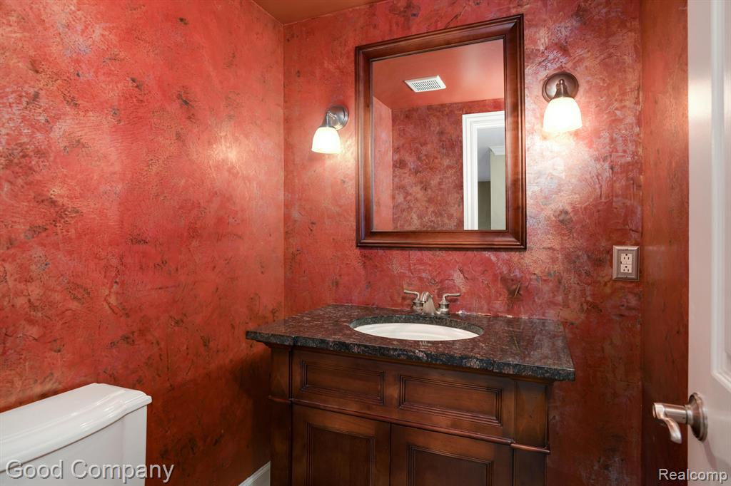 6333 ELSEY Drive, Troy, MI 48098 — Photo 17