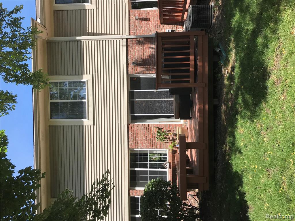 420 James Circle, Royal Oak, MI 48067 — Photo 25