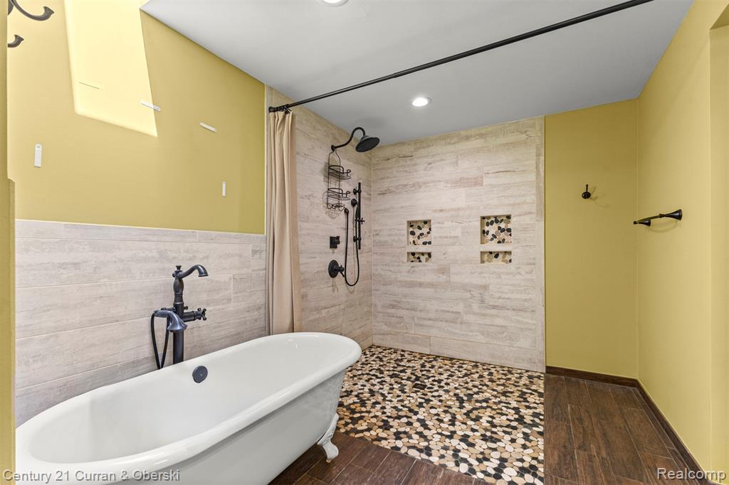 710 Saint Johns Blvd. Saint Johns Boulevard, Lincoln Park, MI 48146 — Photo 38