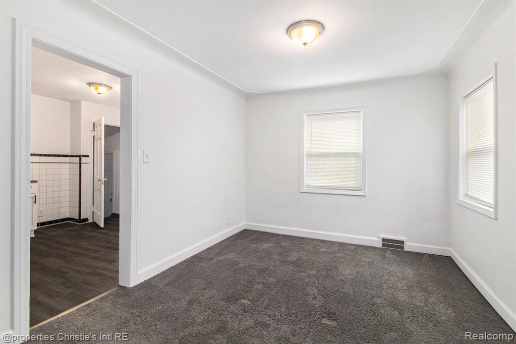 5236 BEDFORD Street, Detroit, MI 48224 — Photo 6