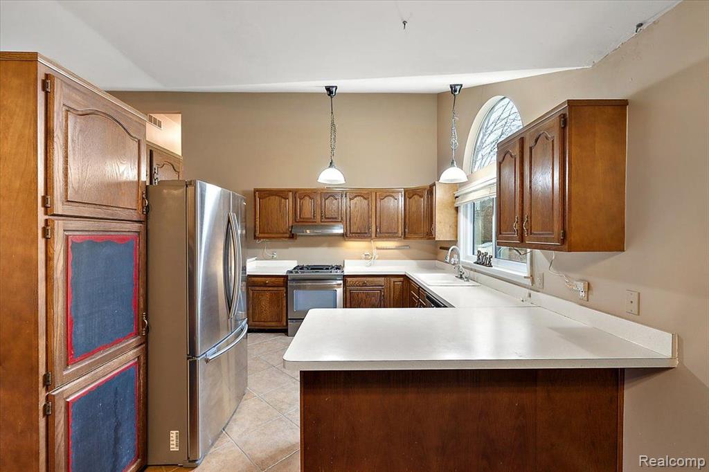 7139 Redmond Street, Waterford, MI 48327 — Photo 20
