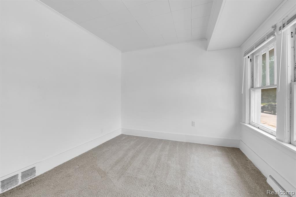 304 EMMET Street, Ypsilanti, MI 48197 — Photo 16