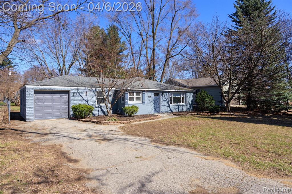 8283 Russell Street, Shelby Twp, MI 48317 — Photo 3