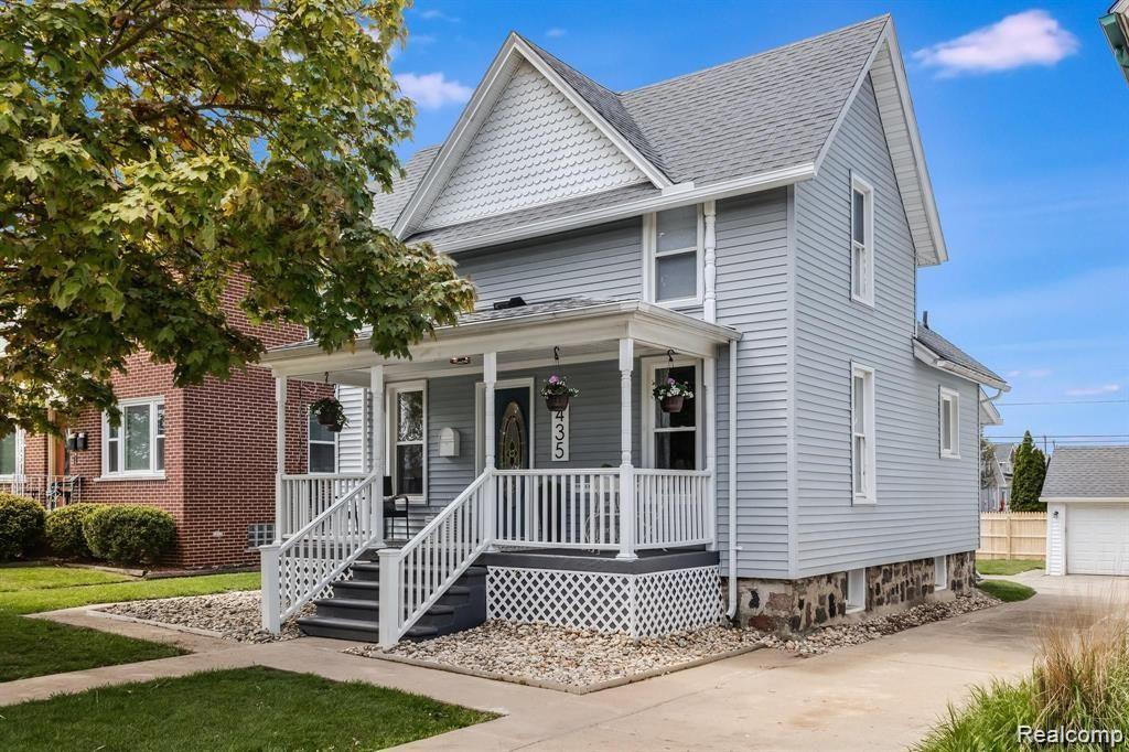 435 STARKWEATHER Street, Plymouth, MI 48170 — Photo 2