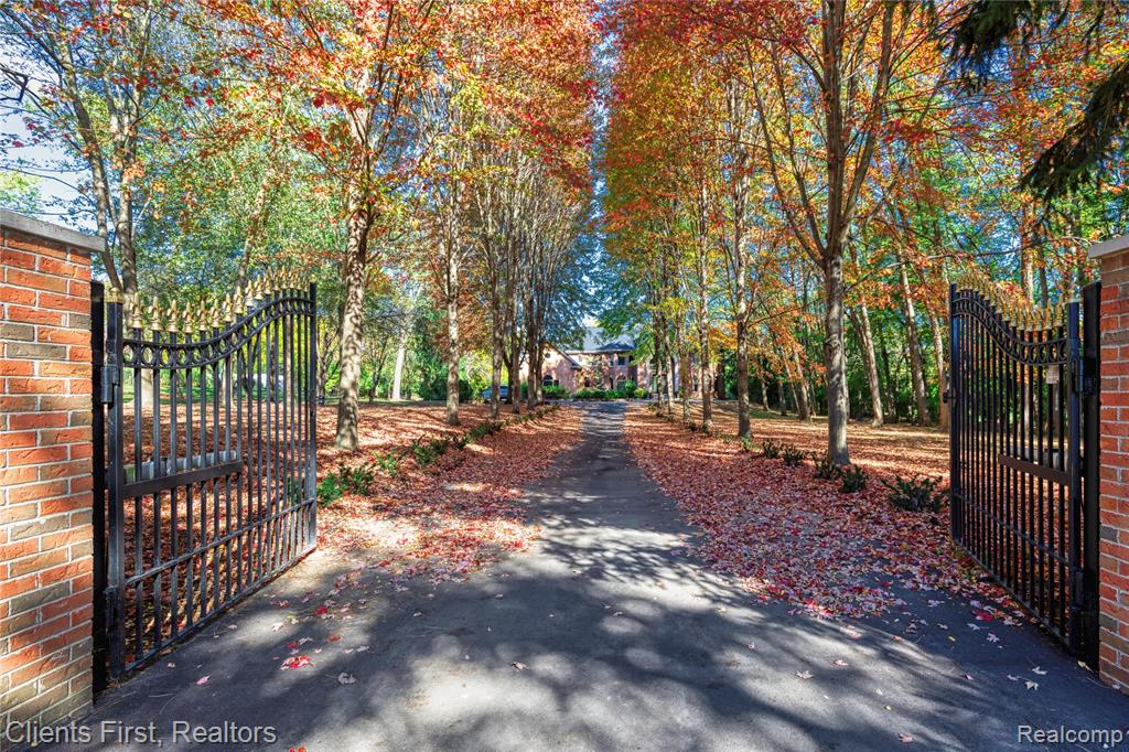 40600 8 Mile Road, Novi, MI 48167 — Photo 4