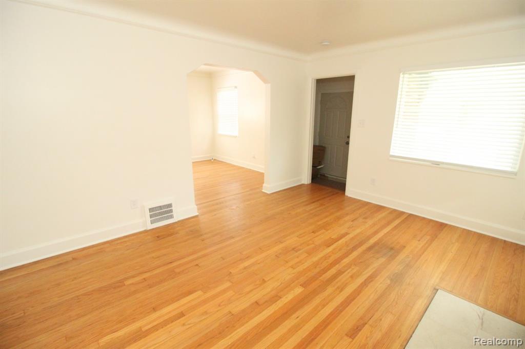 13978 Ohio Street - Photo 3