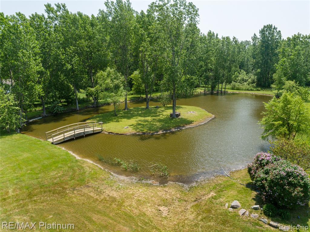 8922 McClements Road, Brighton, MI 48114 — Photo 22