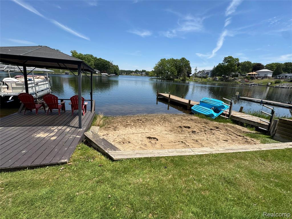 10470 King Road, Davisburg, MI 48350 — Photo 4
