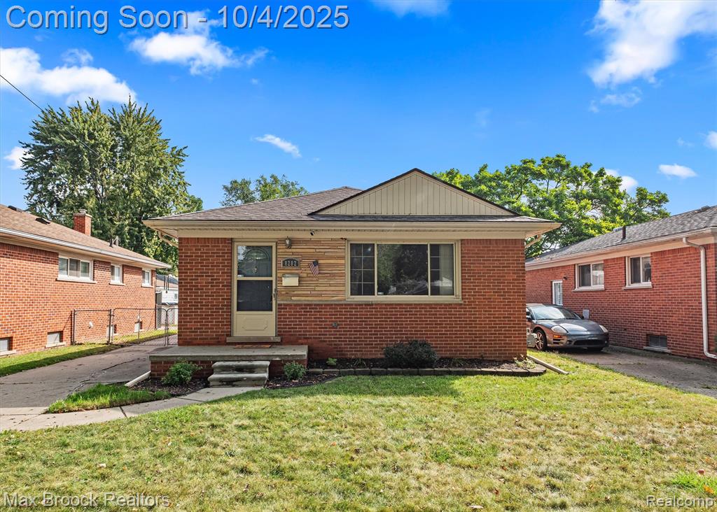 8282 Nightingale Street, Dearborn Heights, MI 48127 — front exterior